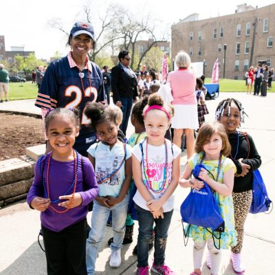 Picture of kids with Blessings volunteer in Chicago